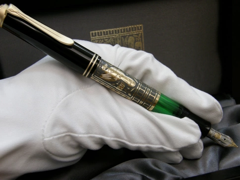 Ручка перьевая Pelikan Toledo M 700 (PL927814) черный серебро 925 пробы 11.67г F перо золото 18K с родиевым покрытием подар.кор. фото 9